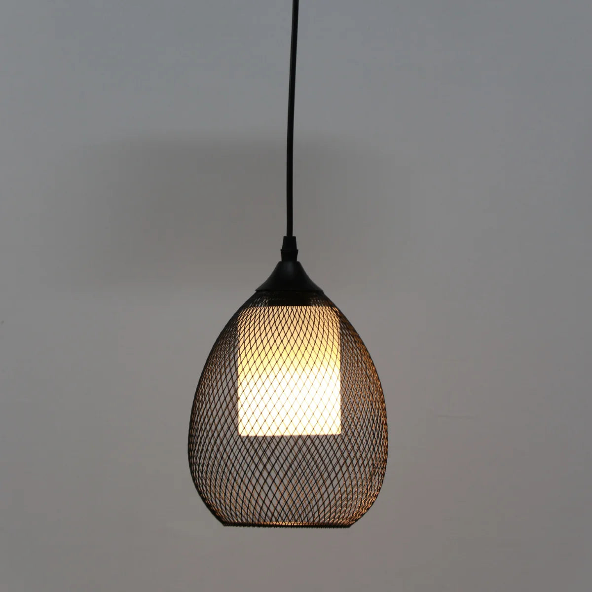 Hanglamp Kael – Opaal Glas Zwart – Ø20 cm – afbeelding 4