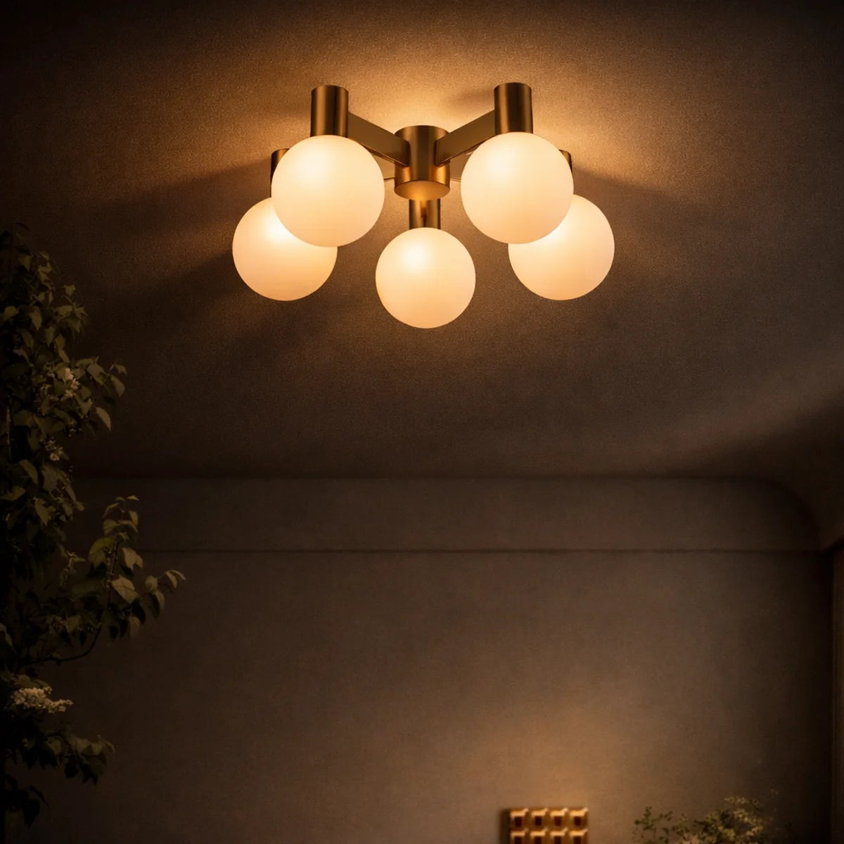 Plafondlamp Clara – Opaal Glas – Brushed Gold – Ø50 cm – 5 Lichtpunten – afbeelding 2