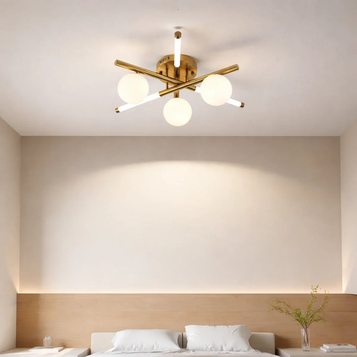 Plafondlamp Lela – Opaal Glas – Brushed Gold – Ø55 cm – 6 Lichtpunten